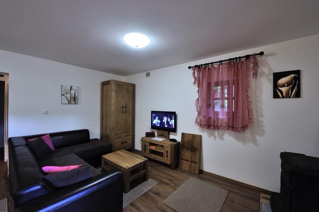 Apartment Drvena Kuca Mreznica Gornji Zvečaj Pokoj fotografie