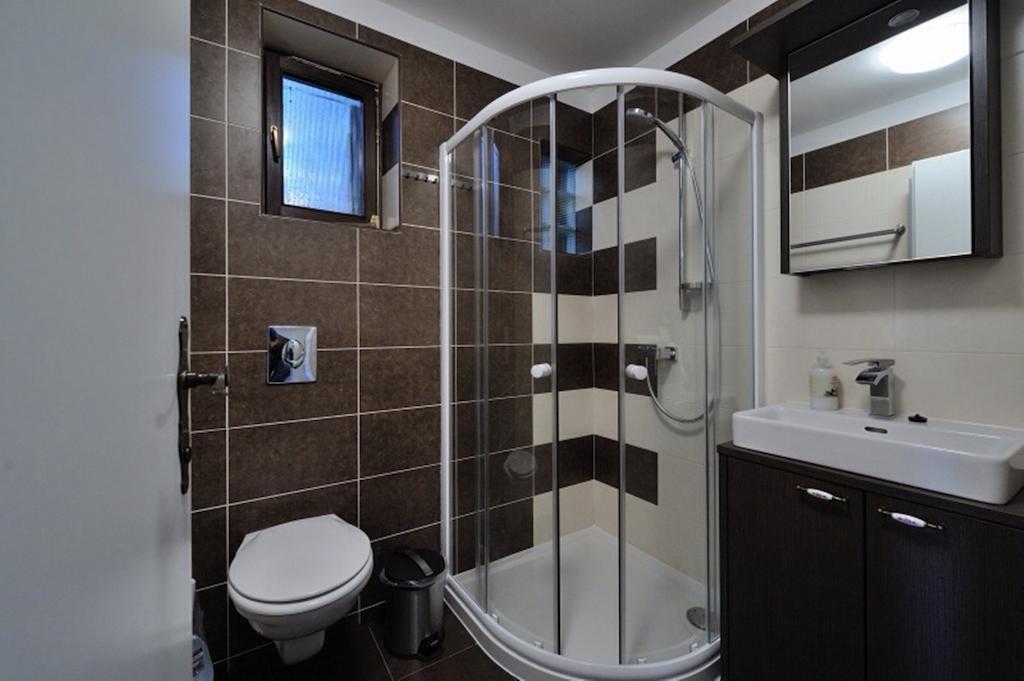 Apartment Drvena Kuca Mreznica Gornji Zvečaj Pokoj fotografie